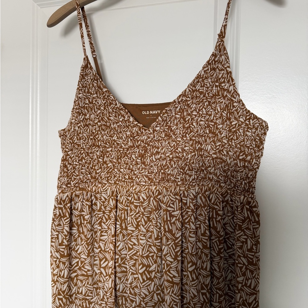 Old Navy Chocolate and Cream Smocked Tank Top